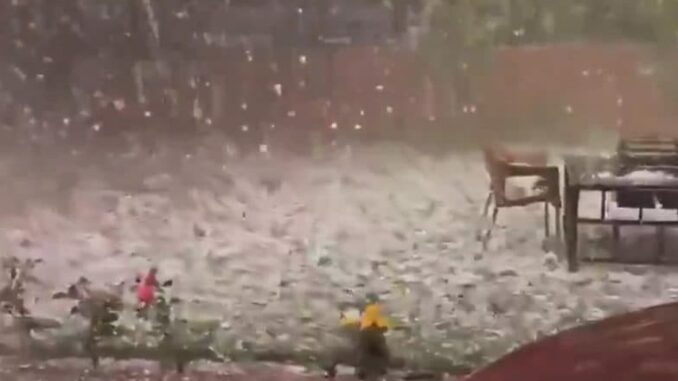 Islamabad Weather Update: Hailstorm Hits Capital, Causes Damage and Flash Floods in Pakistan