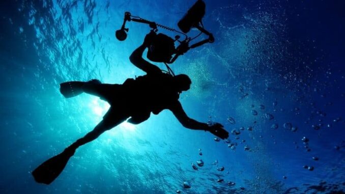 Indian Citizen Dies in UAE: Civil Engineer Issac Paul Olakkengil From Kerala Dies During Scuba Diving Session at Jumeirah Beach in Dubai After Suffering Cardiac Arrest