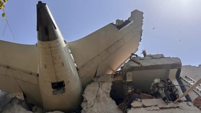 Ahmedabad Plane Crash: US Regulator FAA Says ‘Fuel Control Switches in Boeing Planes, Including Dreamliner Involved in Air India Crash Are Safe’