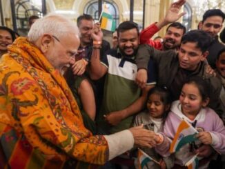 PM Modi in Argentina: Prime Minister Narendra Modi Receives Grand Welcome From Indian Diaspora in Buenos Aires (See Pics and Videos)
