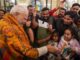 PM Modi in Argentina: Prime Minister Narendra Modi Receives Grand Welcome From Indian Diaspora in Buenos Aires (See Pics and Videos)