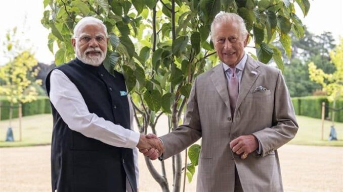 PM Narendra Modi Meets King Charles III at Sandringham House in UK, Gifts Him Tree Sapling Inspired by ‘Ek Ped Maa Ke Naam’ Initiative (See Pics)