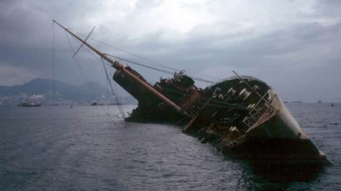 Vietnam Boat Capsize: Tourist Boat Capsizes During Thunderstorm in Ha Long Bay, Leaving 18 Dead, 23 Missing