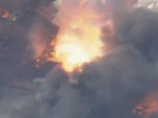 Yolo County Fire: Massive Fireworks Explosion Turns Sky Into Warzone; Flames, Smoke and Blasts Rock Esparto As Investigation Begins (Watch Videos)