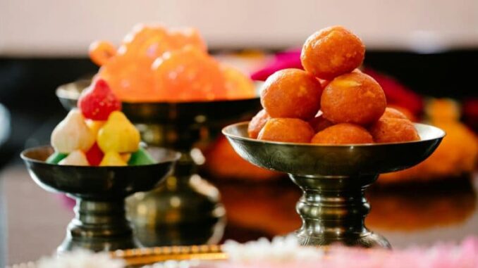 Buying Indian Sweets for Rakhi 2025 in the US? Here Are the Top Places To Order Mithai Online and Offline for Raksha Bandhan