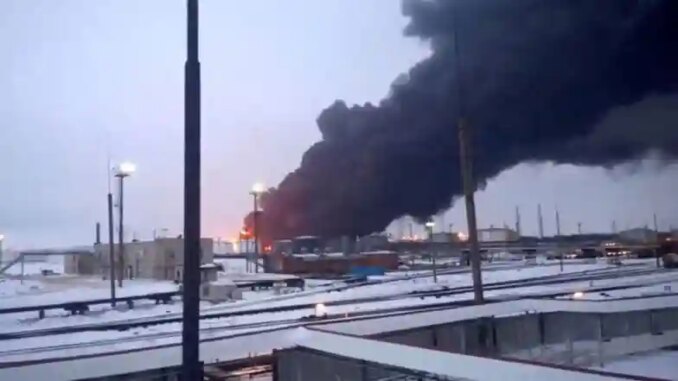 Russia-Ukraine War: Ukrainian Drones Hit Kirishi Oil Refinery, Fire Sparked by Debris